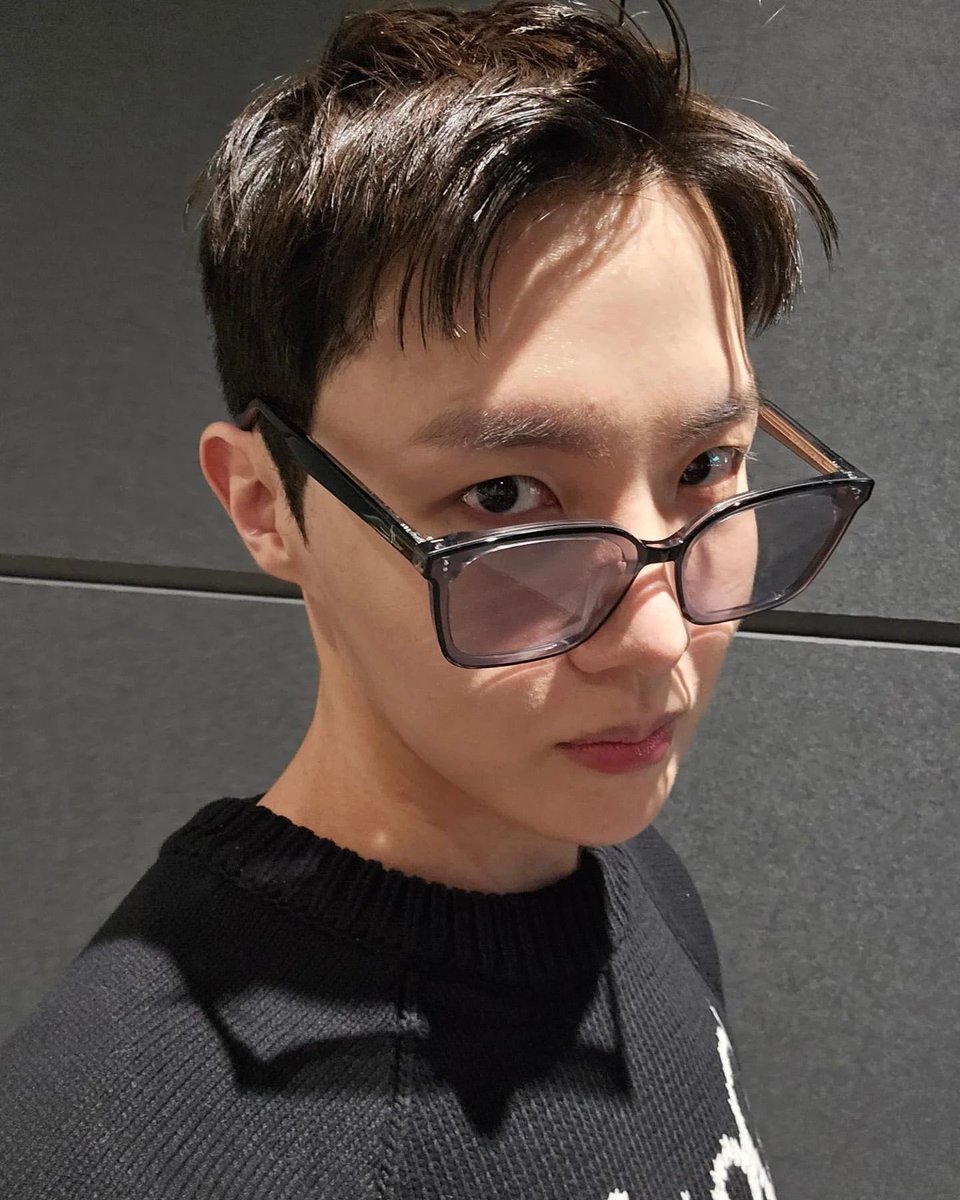 jhope tweet media