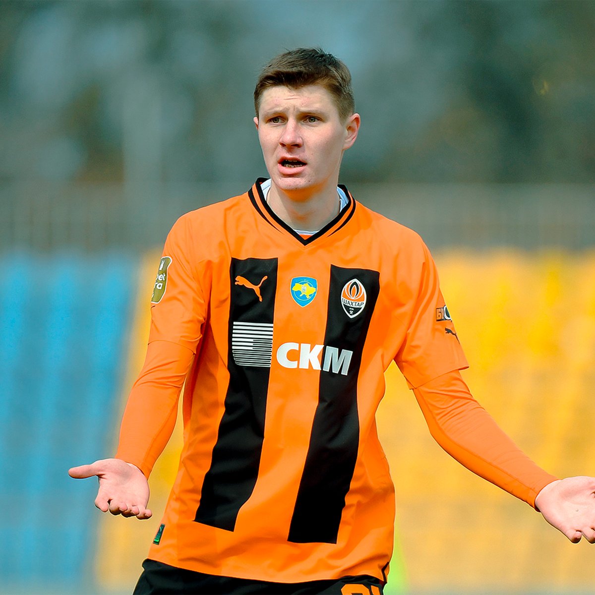 Valeriy bondarenko футболист. Артём бондаренко футболист. Архипов артем тамбов. Горняк артема. Шахтёр бондаренко.