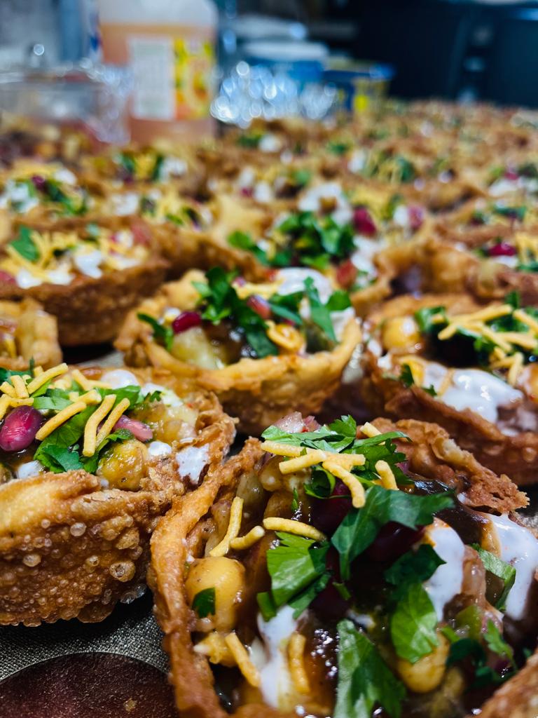 NajmaKhalid1's tweet photo. A very Special Thank You to former chai lady Malka, who made these heavenly Katori chaats. So 😋 delicious. 
Great to see so many former and current chai ladies progressing and setting up their own businesses. #ChaiDevelopment = #StrongRoots #SupportLocally #Oldham https://t.co/evSxFea5jd