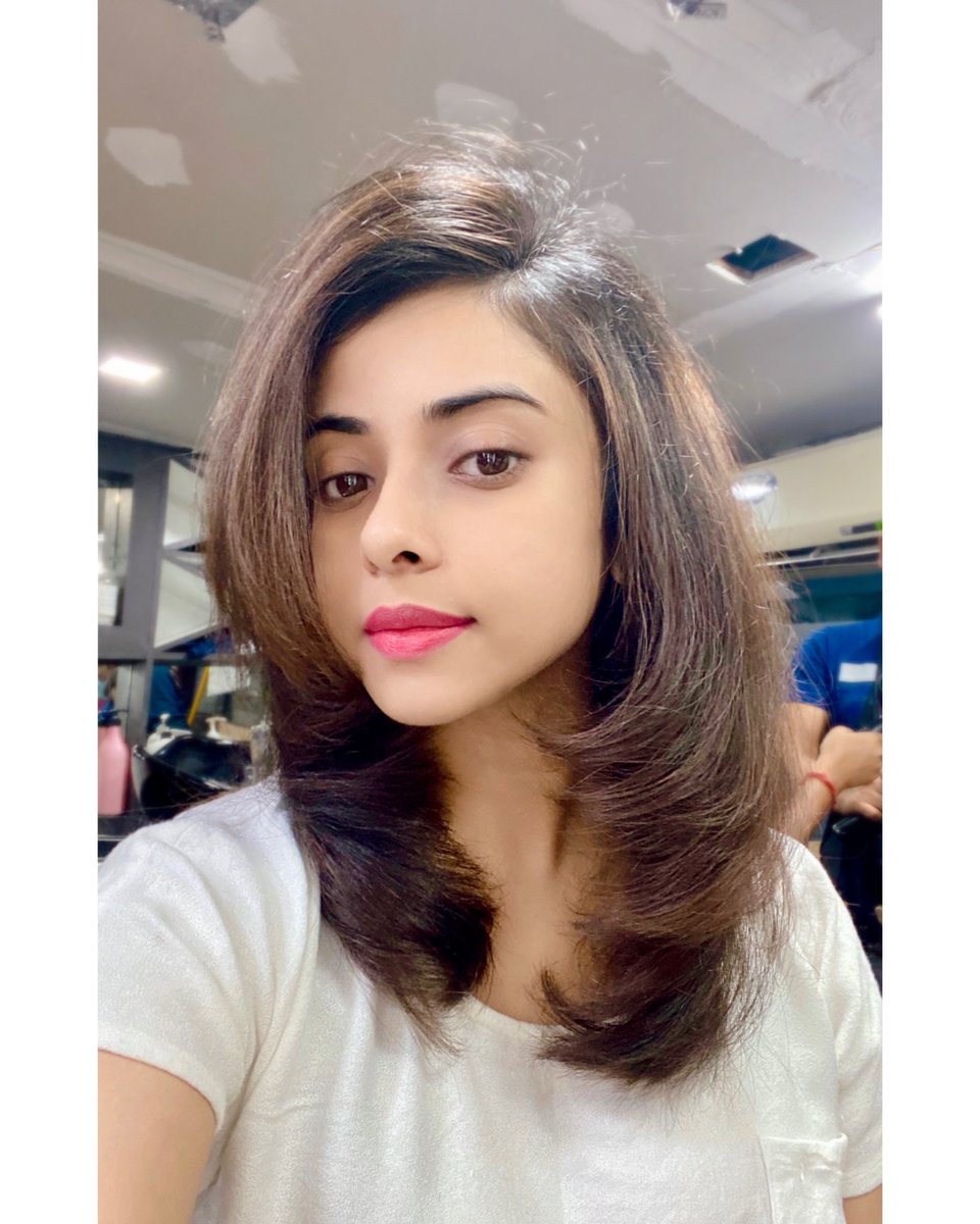 SingerShreyasi's tweet photo. Something new, something different for a change ✨
#NewHair https://t.co/YkgiRoHYwX