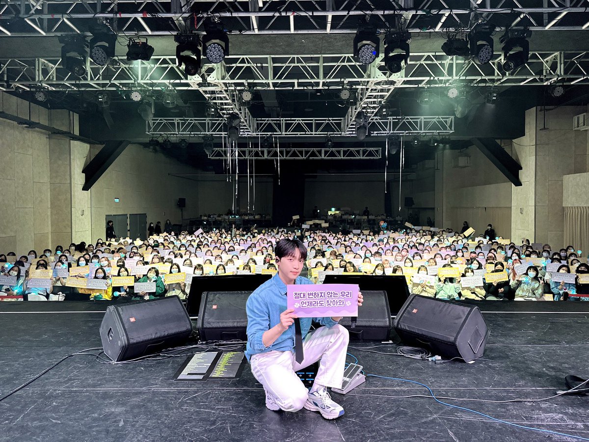 jeongsewoon_twt's tweet image. [#정세운]
2023 JEONG SEWOON CONCERT
&amp;lt;THE WAVE&amp;gt; in TAIPEI 완료 🌊

오랜만에 대만 행운 분들과 함께해
더 힘차게 일으킨 물결 💙
절대 변하지 않는 서로에게
언제나 찾아오는 행운이길 🍀💜💛

#JEONGSEWOON 
#THEWAVE