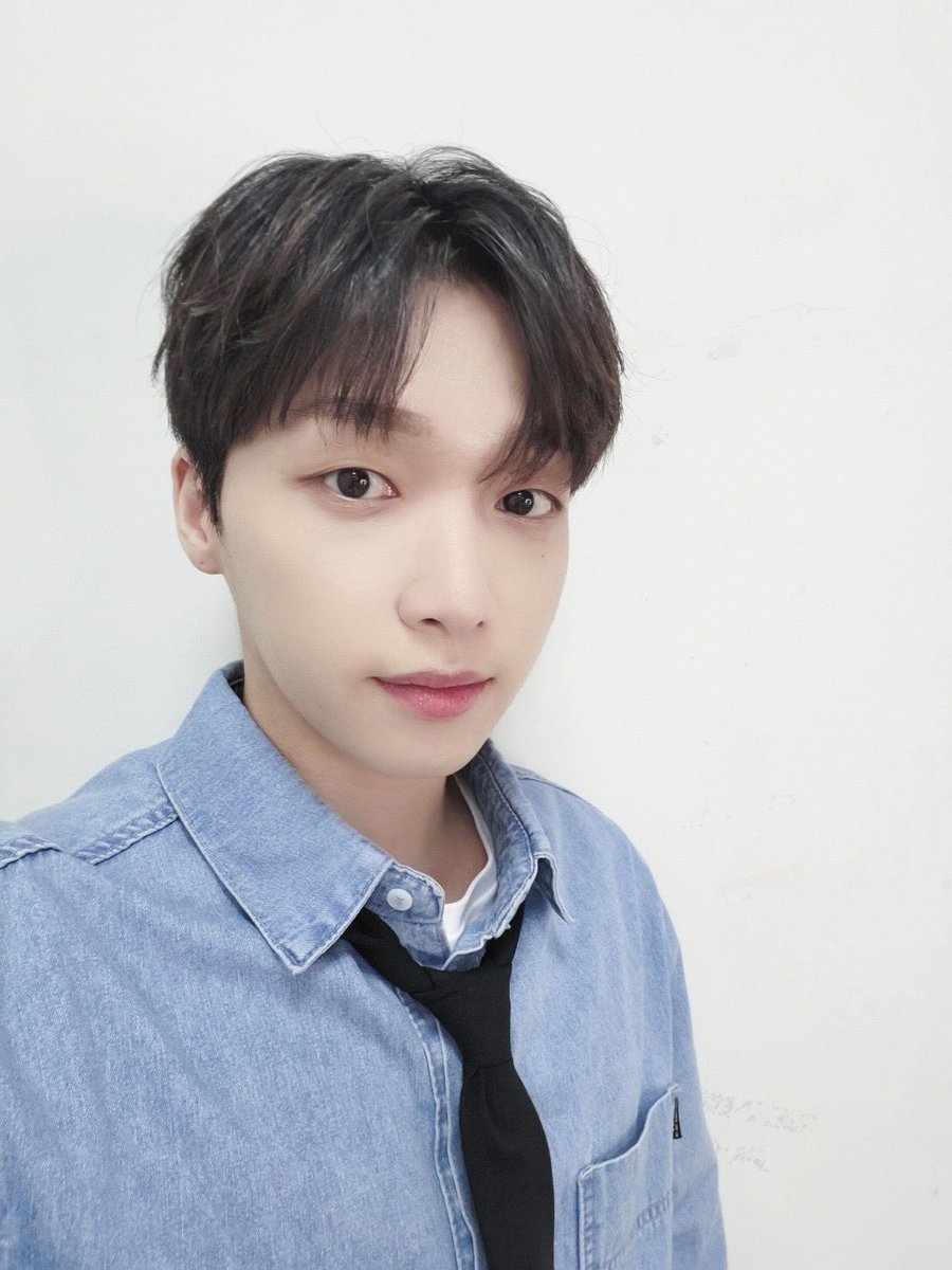 jeongsewoon_twt's tweet image. [#정세운]
2023 JEONG SEWOON CONCERT
&amp;lt;THE WAVE&amp;gt; in TAIPEI 완료 🌊

오랜만에 대만 행운 분들과 함께해
더 힘차게 일으킨 물결 💙
절대 변하지 않는 서로에게
언제나 찾아오는 행운이길 🍀💜💛

#JEONGSEWOON 
#THEWAVE