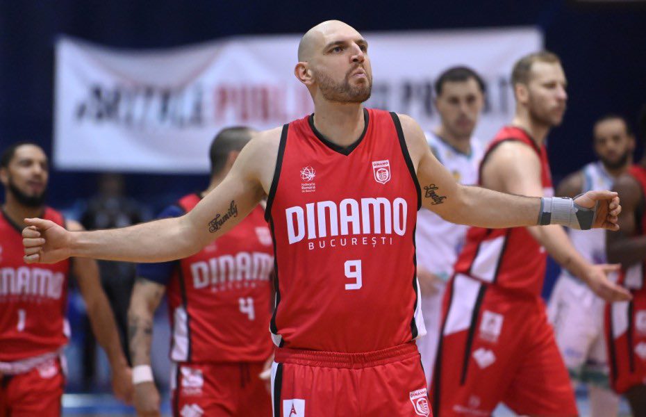 Vlad Moldoveanu has announced his retirement from professional basketball!

unitedhoops.ro/vlad-moldovean…