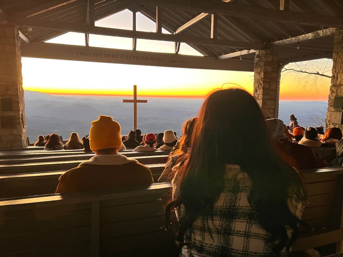 RRos818309's tweet photo. Easter, Day of Hope. May you have a happy resurrection, a happy comeback, and live a happy life https://t.co/xUDn9pOBRD