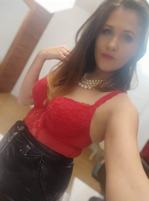 Milanaloves’s pics and videos