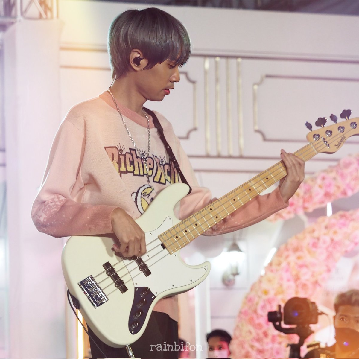 Rainbi_Fon's tweet photo. Happy Birthday na Khun OHM
(o^-^o)
🎂🍰🍭🍬🧁🍦
ซัพพอร์ตคุณโอมเสมอในทุกเส้นทางเลยนะ
ขอให้สดใส แข็งแรง ๆ หวังว่าสักวันเราจะผ่าน ๆ ตากันบ้างนะ คิดถึงสุด ๆ เลย...
(=^ェ^=)(=^ェ^=)
#OhmTMD
#ThreeManDown https://t.co/GgQwgdxQ1J