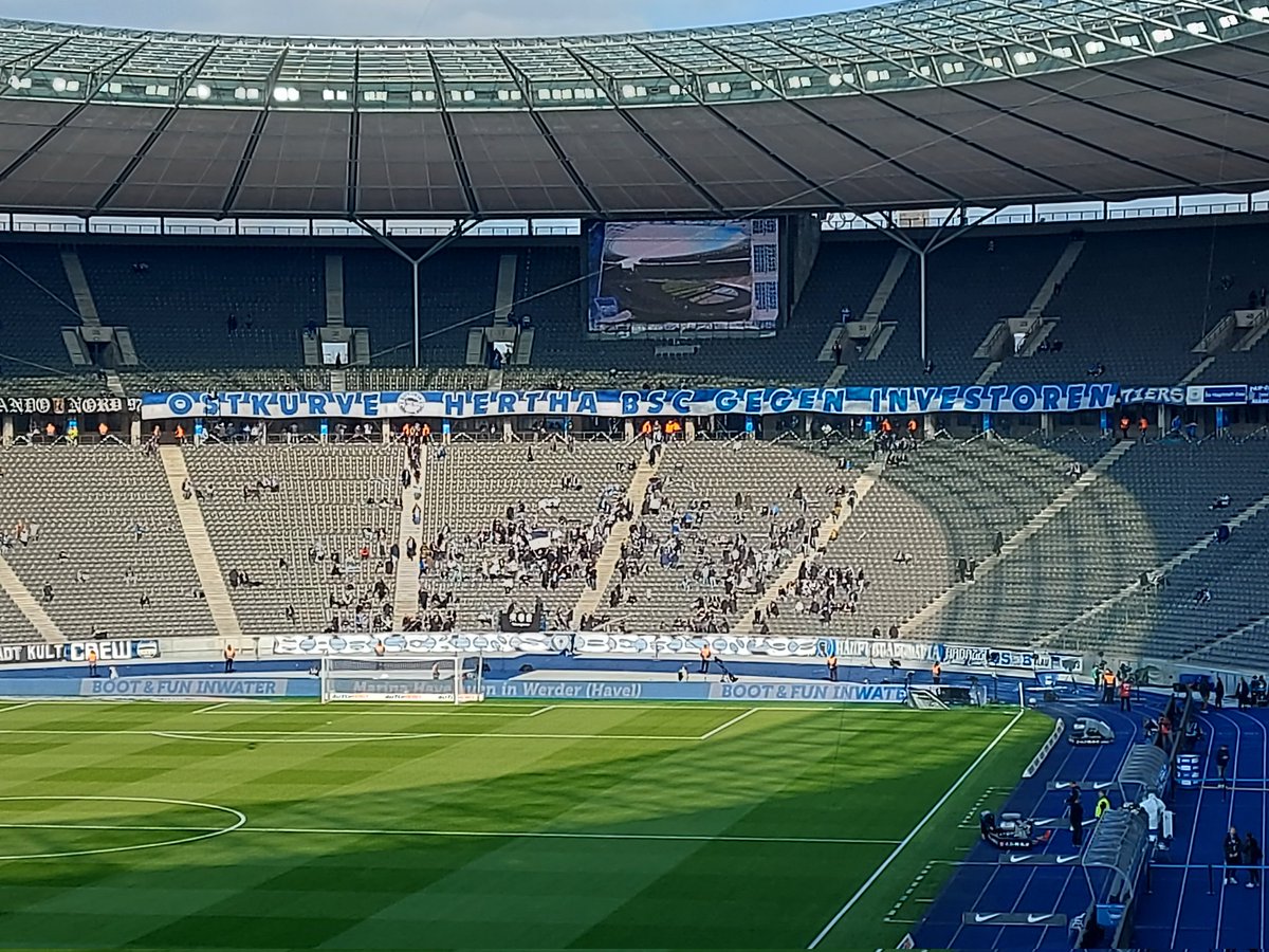 Ich bin jetzt etwas irritiert. 

"Gegen Investoren"

Sind Sie jetzt Gegen sich selbst oder uns.

#BSCRBL