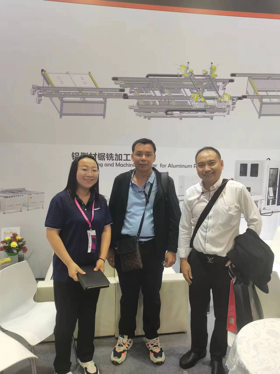 windowmachine1's tweet photo. Thanks old and new friend come to meet me,Guangzhou aluminum window fair ,I love all of yours https://t.co/n2gL2Vgq5U