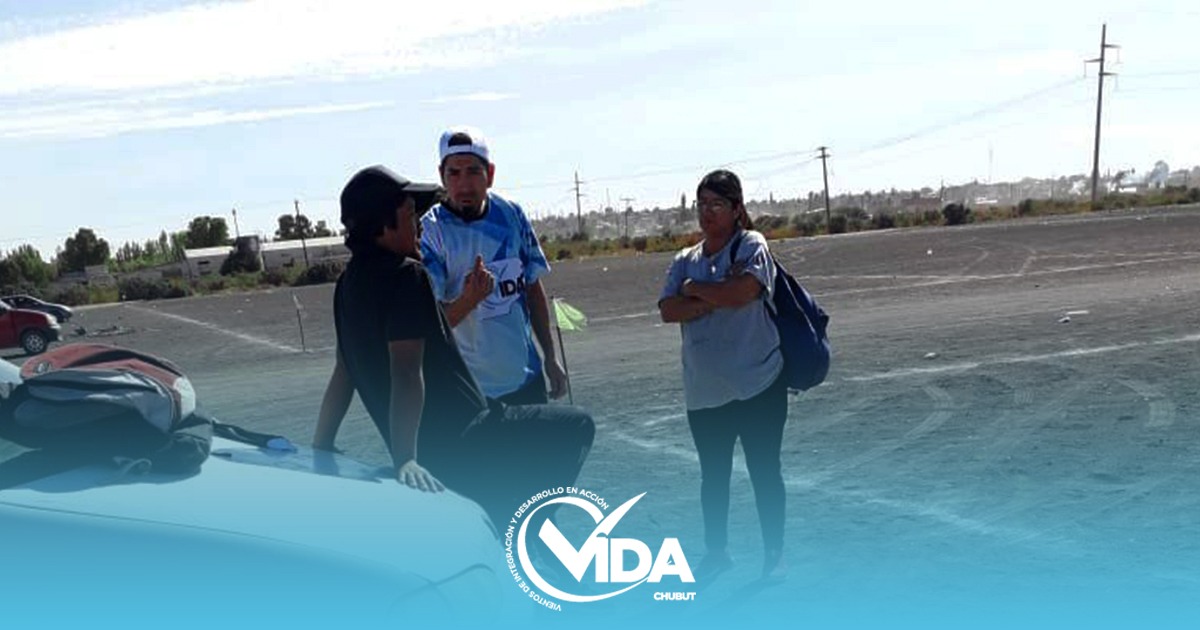 vidatrelew's tweet photo. Para que este 16 de Abril nuestro vecinos sean parte de una nueva opción🤩
Hoy seguimos visitando y llegando a cada rincón de nuestra ciudad, con nuestra propuesta y boleta.
Sumate!!!💪
#Fiscales
 
#16deAbril 

#Trelew Vota a V.I.D.A https://t.co/8oMgPnD7kC