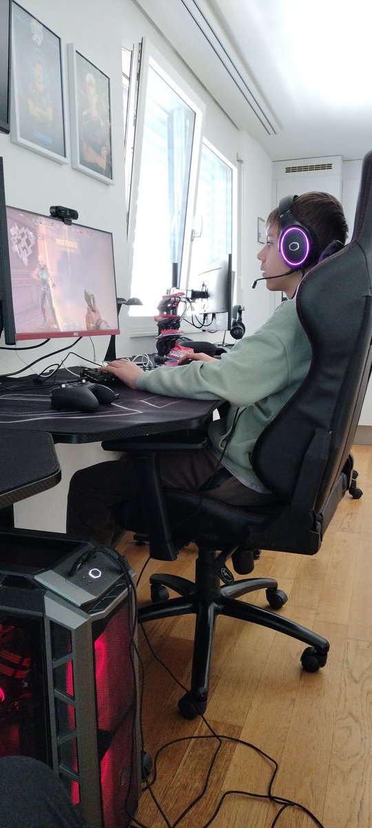 Dream Team tweet media