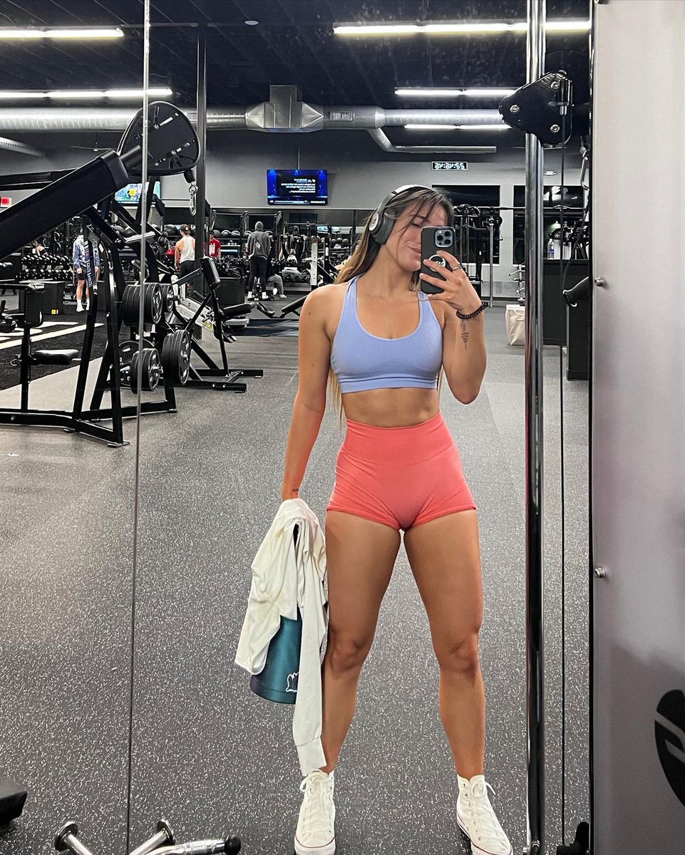 fitographia on X: 📸Credit ig @sageyfitt #fit #fitness #fitgirl  #fitnessgirl #gym #fitnessmodel #workout #squat #sportgirl #abs #glute  #glutesworkout #glutegains #hip #leg #legs #legday #cardio #core #body  #bodypositive #bodybuilding t.co ...