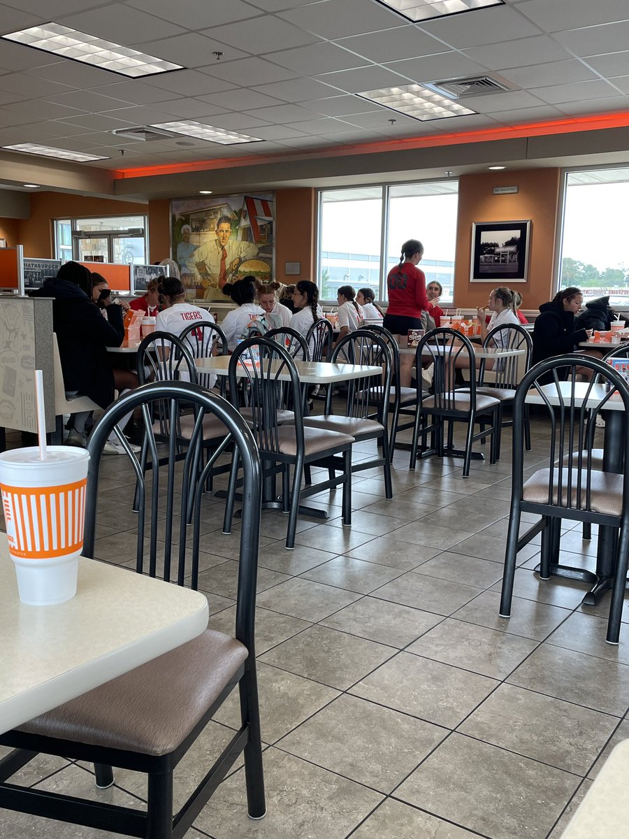 socarberos's tweet photo. …that’s the team I was blessed to coach this year and that’s our last post game meal. This team…DIAMONDS all around!! 💎💎💎 @BHSLTS 💎💎💎 https://t.co/prfcojV6vT