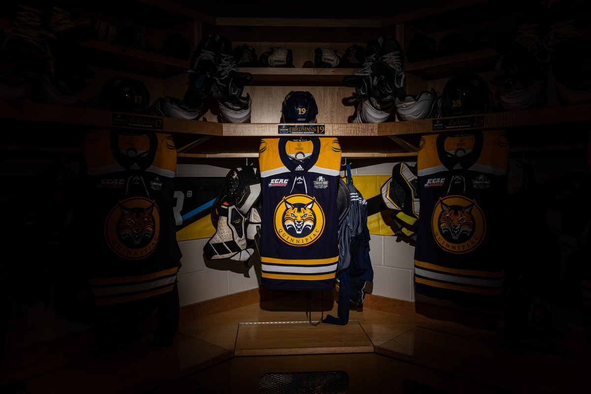 QU_MIH's tweet photo. Saturday Style 😮‍💨

#BobcatNation x #MFrozenFour x @adidashockey https://t.co/PLf4p1PlYl