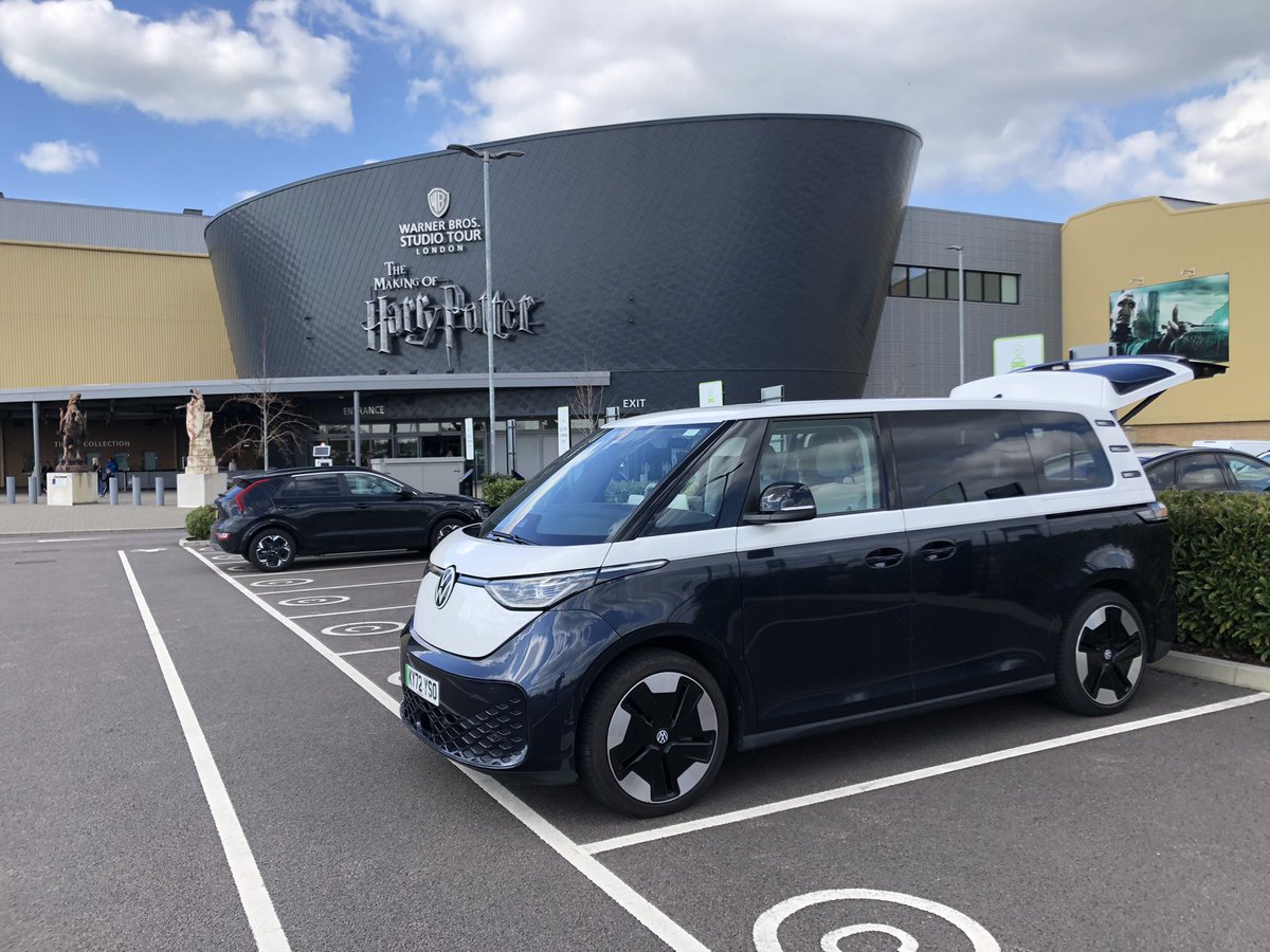 Sharpe_Tom's tweet image. Another mission completed in the @VWUKPress #IDBuzz today… An awesome visit to @wbtourlondon. No small feat from S.Yorks. Even bagged a charge from their bank of #EV #chargepoints. #VW