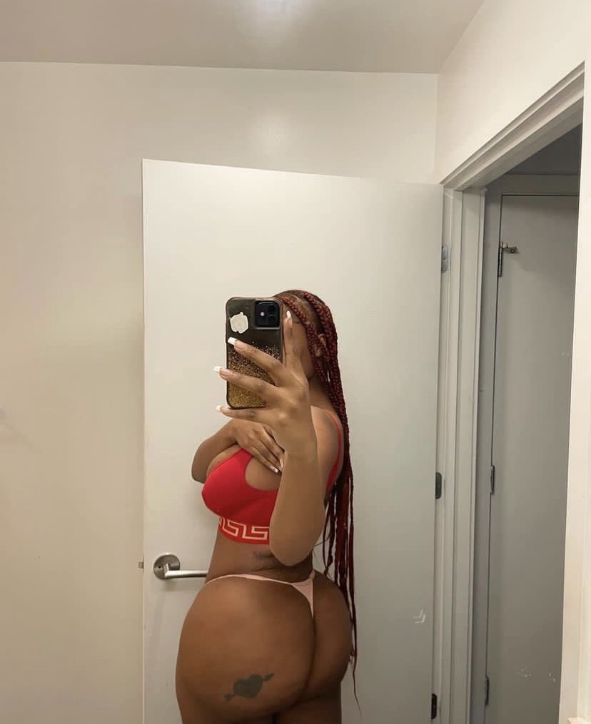 Malij_1xx's tweet photo. Thick ass😌🥴 https://t.co/R4wbyh4djo