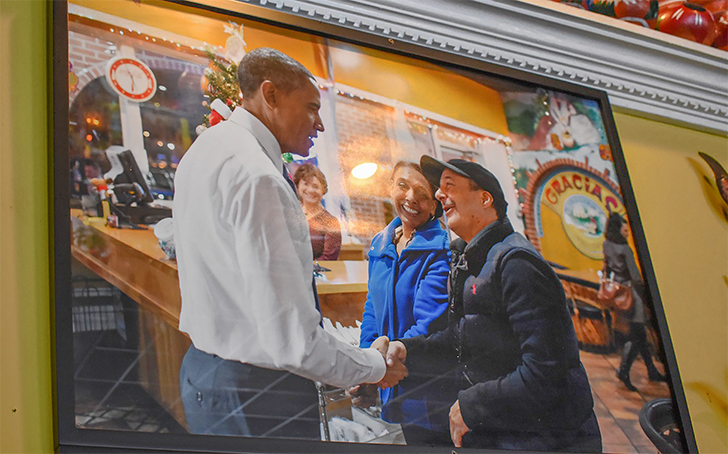 Nshvusa's tweet photo. Nashville’s Legendary La Hacienda Closing After 30 Flavorful Years: The End of an Era https://t.co/Yf4ZXFmrNd https://t.co/WjxSnva4Lk