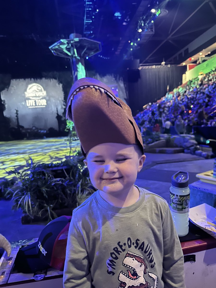 buca4792's tweet image. #Jurassicworldlivetour