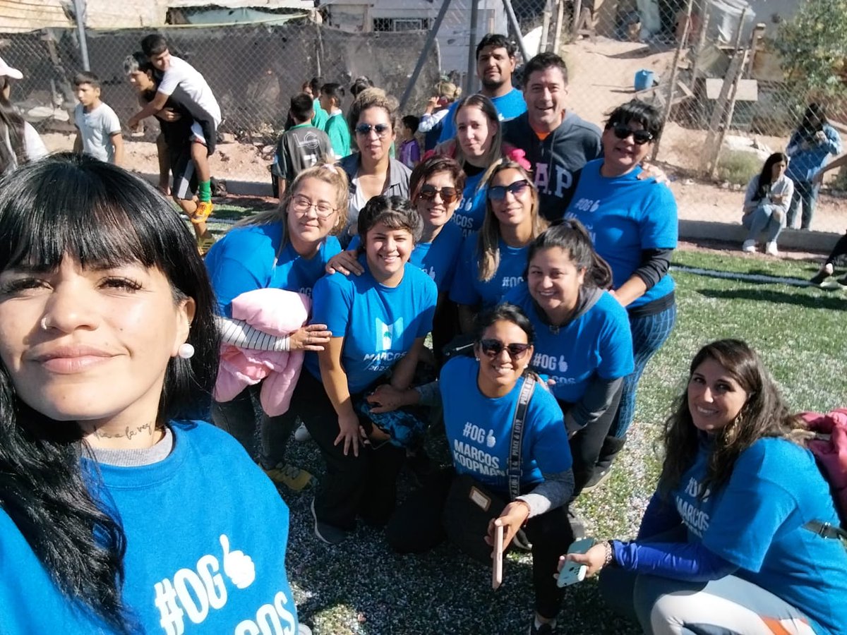 Hoy acompañando a nuestros candidatos en la inauguración de la cancha N°65 de césped sintético, en B° Toma Norte.
#MPN 
#HayEquipo
#PalabraCumplida 💪💙
<a href="/marcoskoopm/">Marcos Koopmann</a> 
<a href="/MarianoGaidoOk/">Mariano Gaido</a>