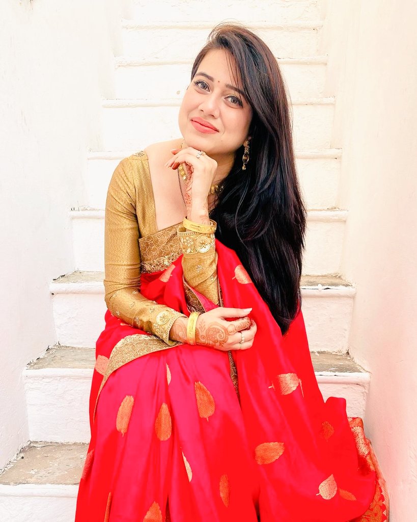 Kisi ko chahiye hamara lip
Bala kiss 💋💋