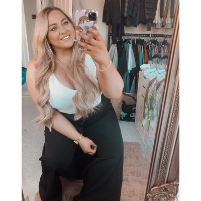bethh_may's tweet photo. #NewProfilePic https://t.co/bBMB0FpgI9