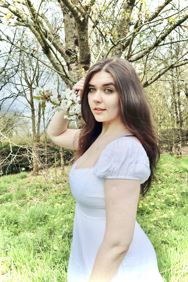 angelicotryy's tweet photo. Yo te conocí en primavera 🌸 https://t.co/bPVUFA0QEM