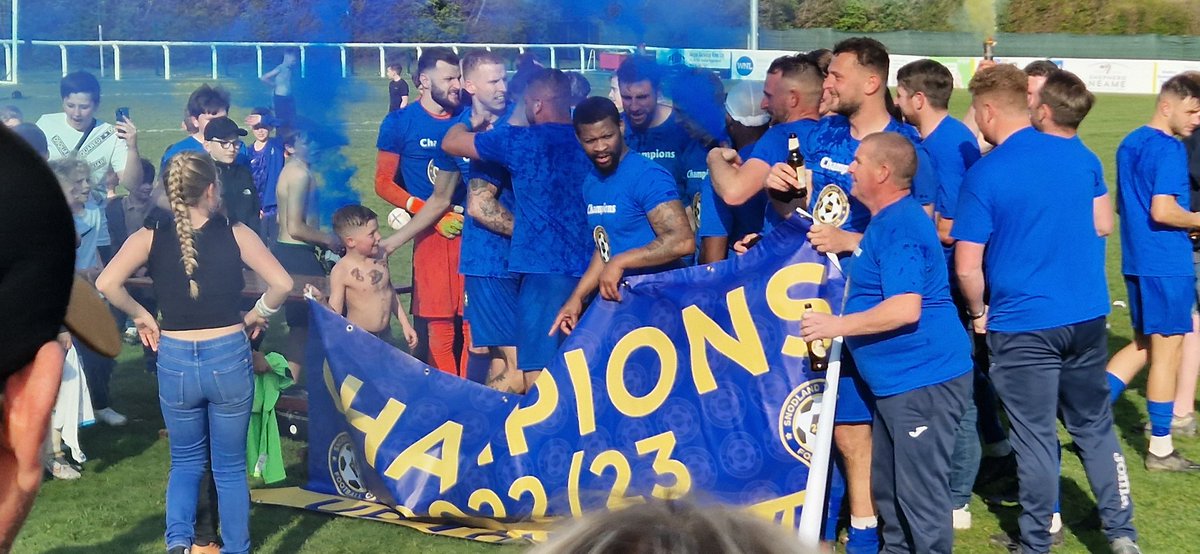 snodlandtownfc's tweet photo. Champion celebrations are already underway!

CHAMPIONES, CHAMPIONES! OLE, OLE, OLE! https://t.co/UNtJFytkp8