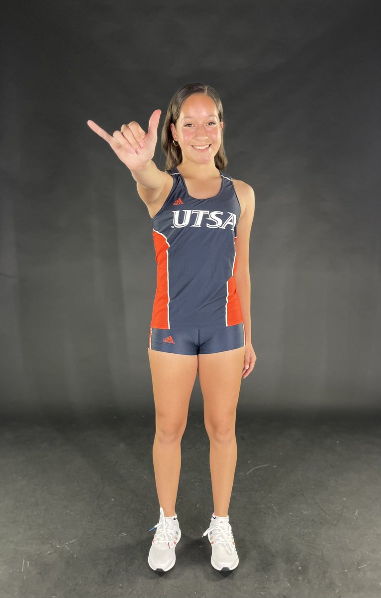 Fast_Fearless's tweet photo. So proud of @Emily24Loredo UTSA Track and Field https://t.co/hyiyhyO5kz