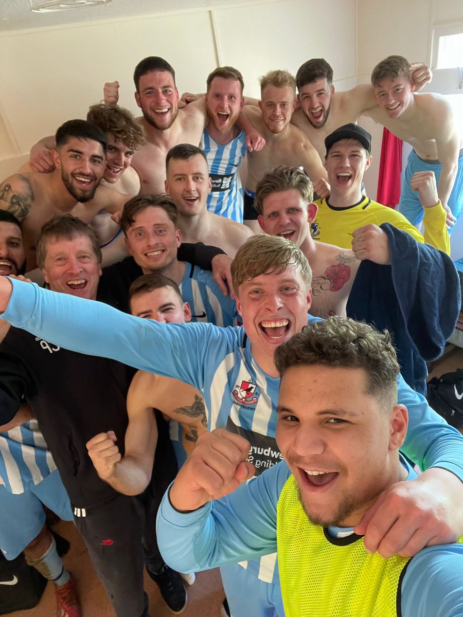 Finch_FC1's tweet photo. @BerksandBucksFA CHARLES TWELFTREE FINALISTS 😍😍

Brilliant performance and result to see us into the final, so proud of the lads to bounce back from last years disappointment. 

Good game @SB_phoenixfc_, thanks for the 🍺 and all the best for the season.

Up the finches! 🔴⚫️🙌 https://t.co/Kw4ONZ67HY