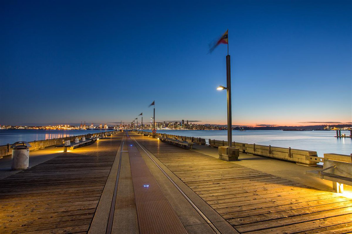 🏡New Listing
701 188 E Esplanade Street, Lower Lonsdale

Call for info (604) 657-1480
Open Wednesday April 12th 10am-12pm.