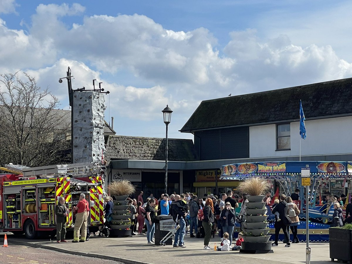Great to see <a href="/ColneYAG/">CYAG</a> member, Issac, helping on his mum’s stall in a packed Colne for Easter Saturday. Well done to the <a href="/ColneTown/">Colne Town Council</a> Council Team! 👏🏻 We also bumped into Karen Howarth and her family enjoying the stalls and the sunshine.
🐣🐝🐇🌷🌞