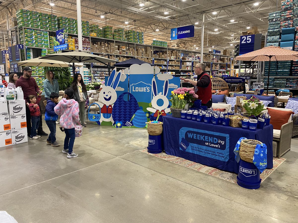 SuzetteKing11's tweet photo. “Egg-Venture” Event at Lowe’s of Mason, OH going on today till 1 PM. #LowesSpringFest @lowes542 @AttingerSam @shanejthompson @TemikaM838 @LizetteLaguerre https://t.co/rrWITbUj3e