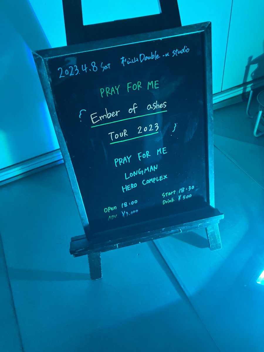 kobbaggio's tweet photo. バンドマン、スタッフ、一緒に遊んでくれた方あざした。

これぞLiveハウス。

また、皆んなで遊ぼうね。

今日のフロアに感謝します🙏

#LONGMAN
#PRAY_FOR_ME https://t.co/JMQRxE5YiU