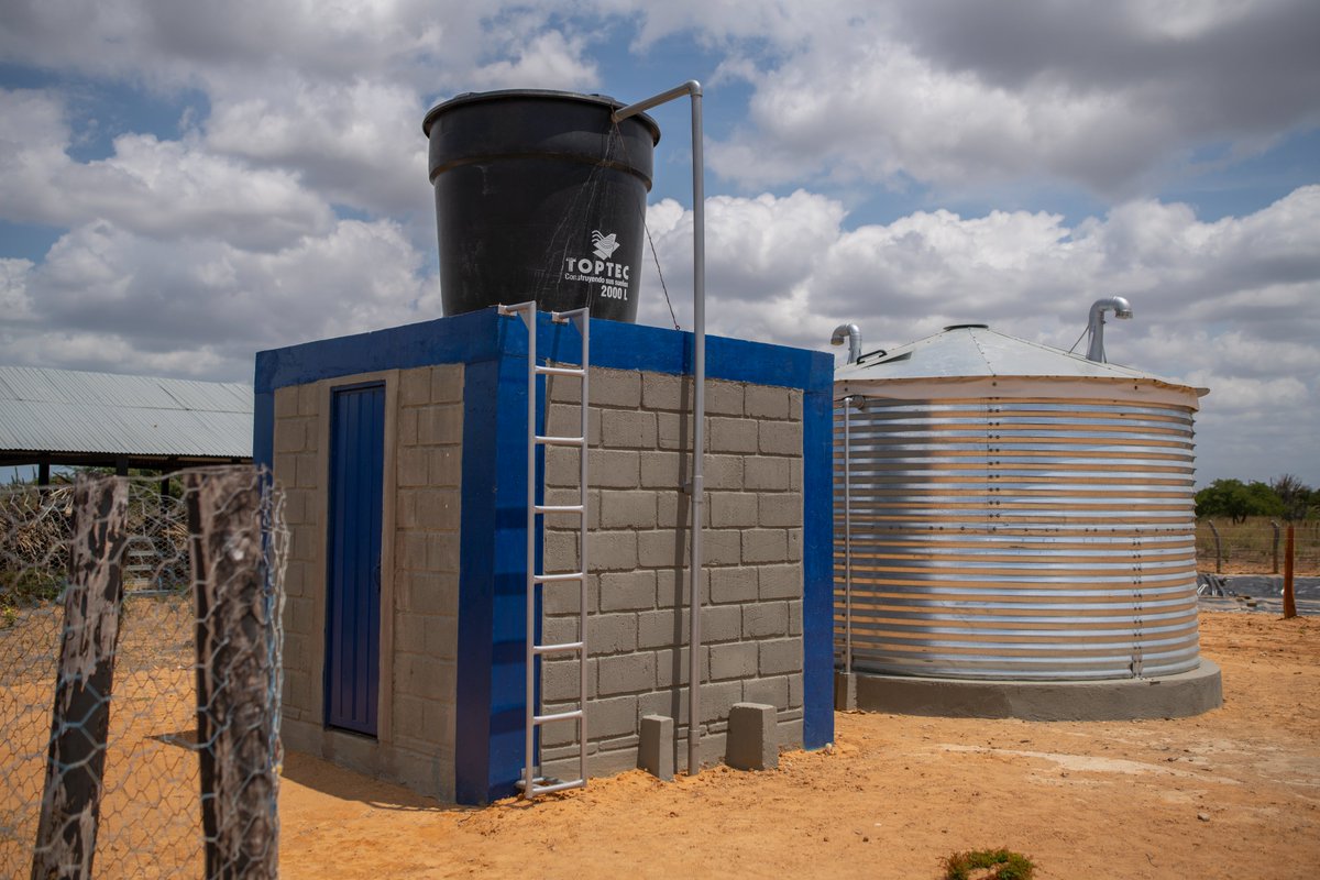 UNICEFColombia's tweet photo. 2.482 habitantes de cuatro asentamientos humanos en Uribia (La Guajira) disfrutan ahora de acceso a agua para su consumo gracias a la rehabilitación de un sistema de agua. Te contamos cómo 🧵👇 https://t.co/TvwkgqWSyU