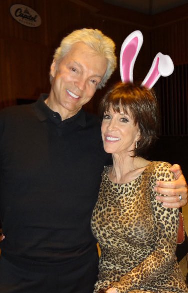 DeanaMartin's tweet photo. We just hopped by to wish you 
a Happy Easter 🐣✨🐰 https://t.co/swBFs8VIKF