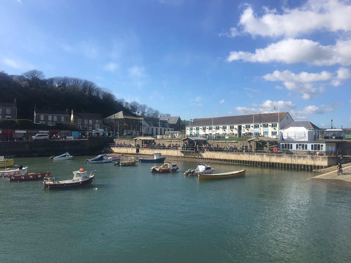 EmmaMurfin's tweet photo. So pleased the sun came out for our week in Porthleven. https://t.co/o4y8gKXsqi