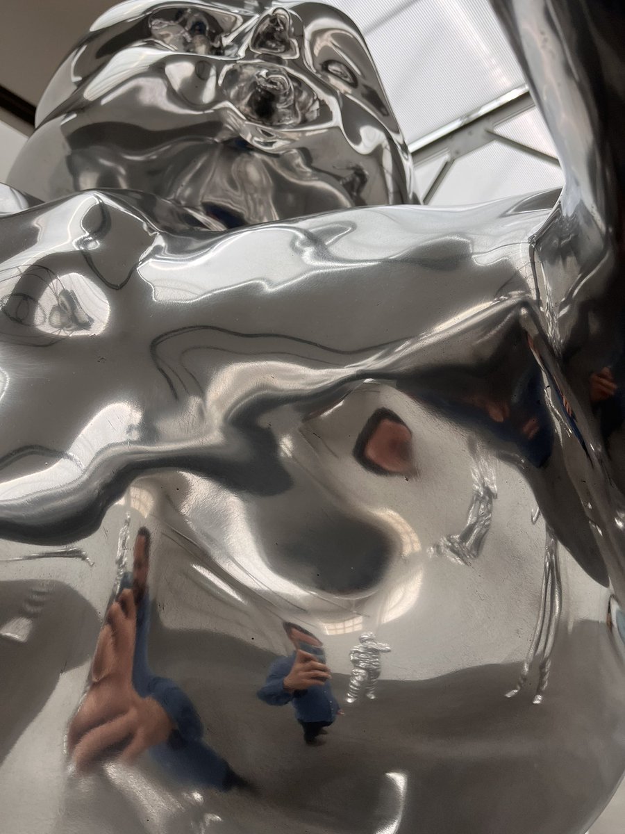 Verkoulen's tweet image. Selfies in twee Brabantse musea 

#Moya #DePont