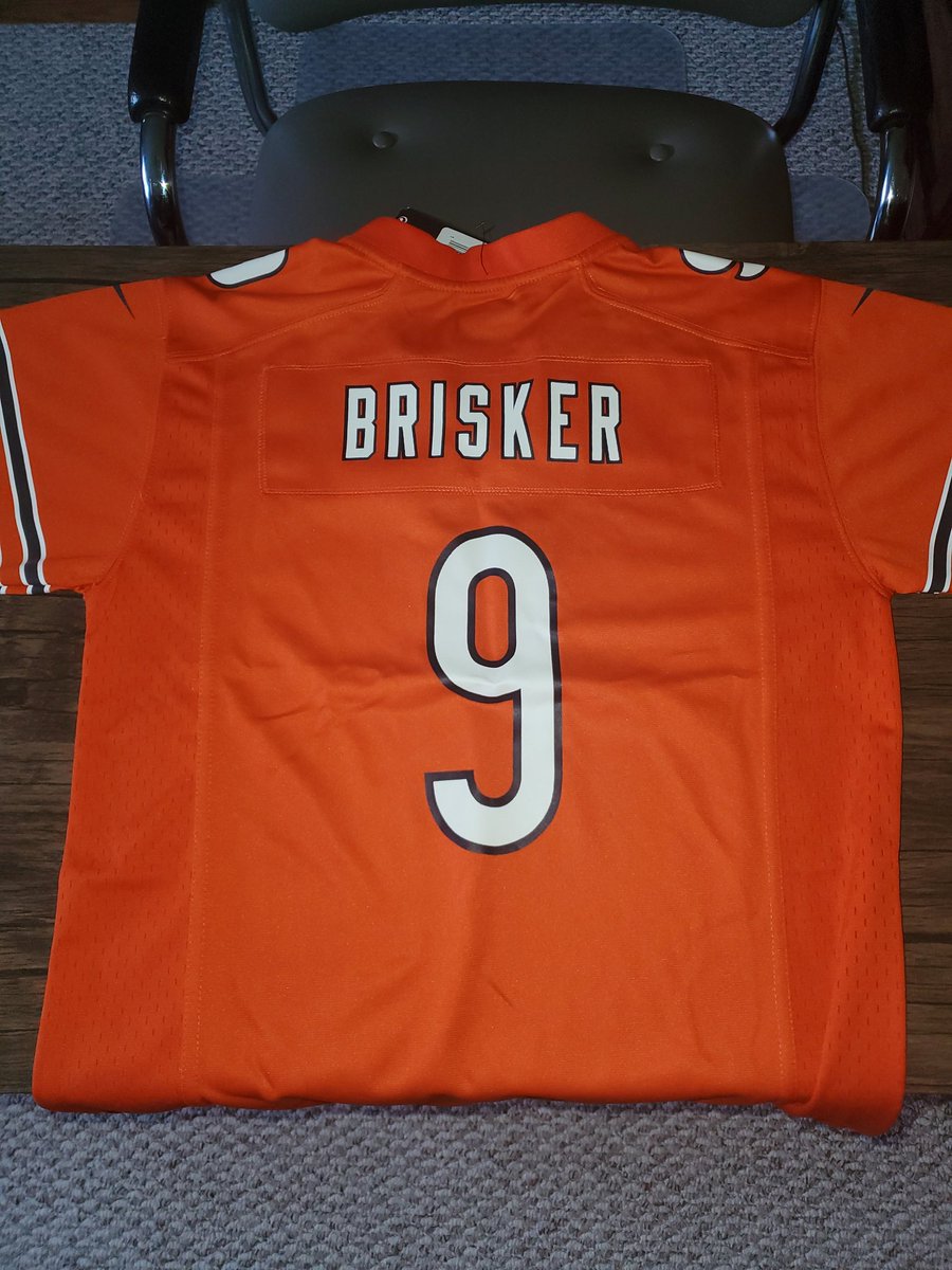 NascarKing2's tweet photo. @JaquanBrisker missed the toy drive yesterday. Had to work. I live right in Monroeville. Love to make a nice donation and would love an autograph on this kids jersey. Its for my 8 year old nephews bday. He loves you!  Any other appearances or can we make it happen?  Thx Jaquan! https://t.co/yx1FsQCEXE