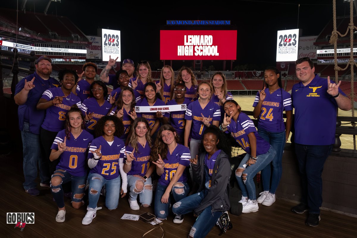 Buccaneers's tweet photo. Congrats to Travis Combs of Lennard High School for winning Girls Flag Football Coach of the Week presented by @usnikefootball! 🏈

Winners receive a $2,000 grant from the @BucsFoundation to help maintain &amp; upgrade their football program. https://t.co/ezb6C3hpin