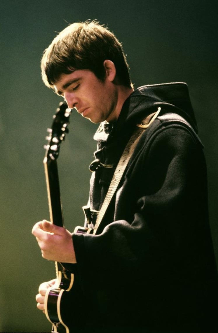 Oasis Mania tweet media