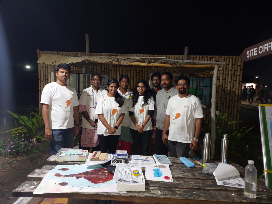 ShrutikaRaut98's tweet photo. Electric ray awareness campaign in Chennai for project funded by @ruffordgrants ! Fun learning through puzzles and games! Conservation awareness among the next generations..😇 #electricray @AmitKumar_ak14 @Prakash_caridea @KKunjulakshmi @SathyabamaSIST https://t.co/AXn3PDmotf