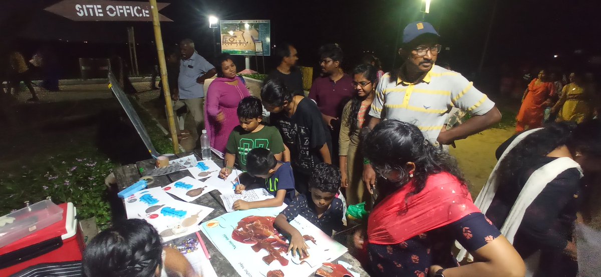 ShrutikaRaut98's tweet photo. Electric ray awareness campaign in Chennai for project funded by @ruffordgrants ! Fun learning through puzzles and games! Conservation awareness among the next generations..😇 #electricray @AmitKumar_ak14 @Prakash_caridea @KKunjulakshmi @SathyabamaSIST https://t.co/AXn3PDmotf
