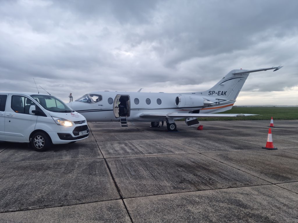 Great working with our partners at <a href="/GlobalTrekCWL/">Global Trek Aviation Cardiff</a> for a Chambery charter!🇫🇷 ❄️

We chose Smartjet for this trip as they operate Hawker 400XP’s which comfortably seated our 7 passengers + Luggage + ski’s for this trip! ⛷️ 

Contact our 24hour OPS team for your next requirement.