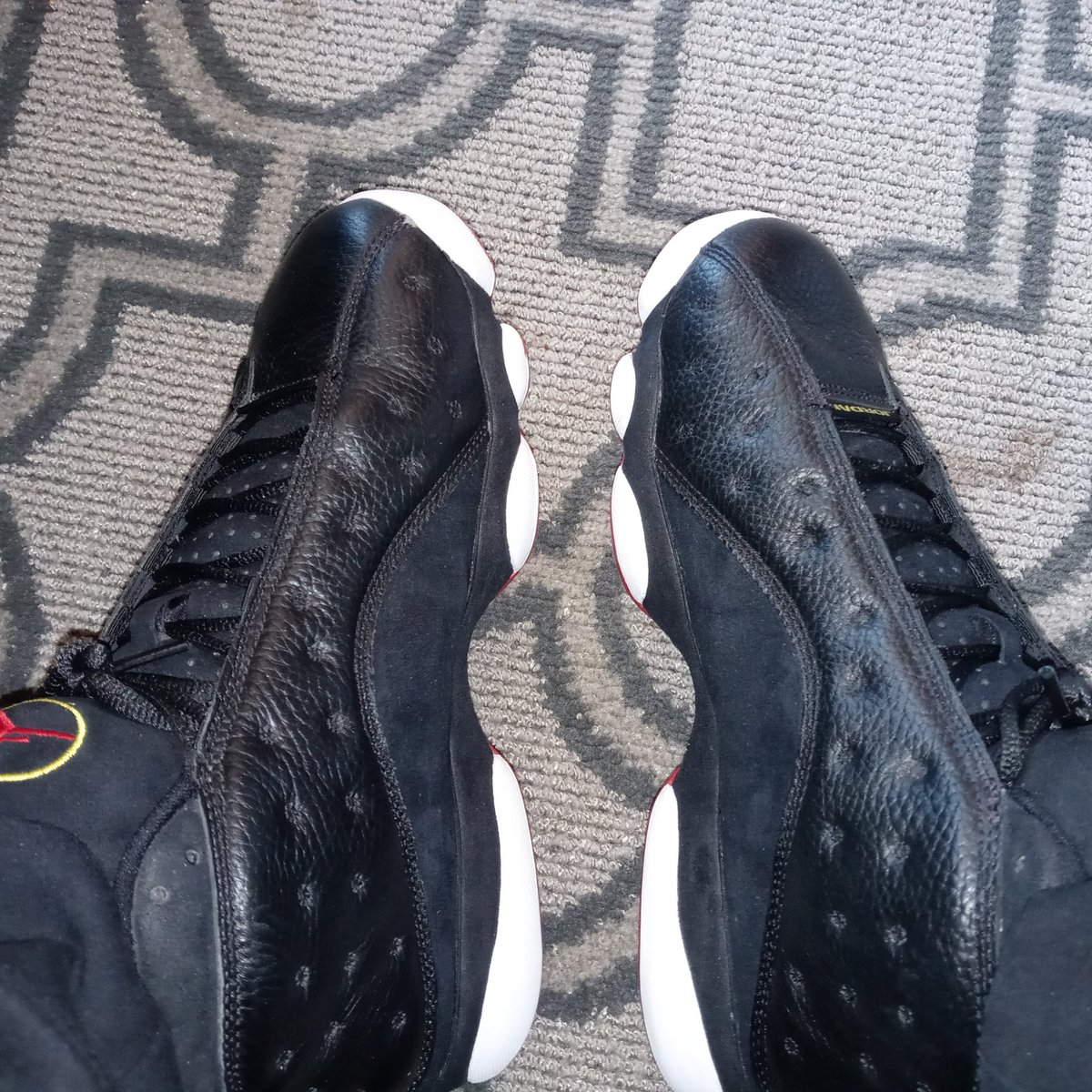Kicksrus5's tweet photo. What up Sneaker Fam..
Had to pull these out for today.
Who else Loves 13's?? https://t.co/A24jcXmK6f