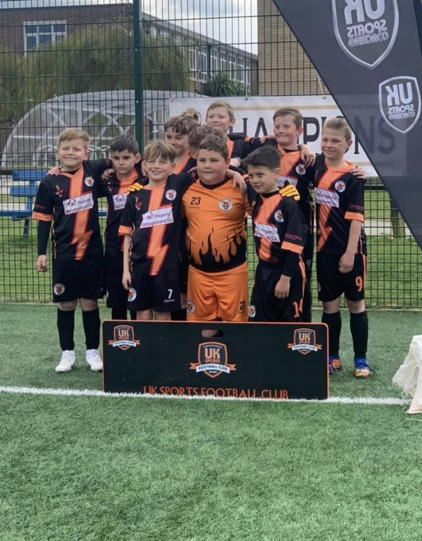 SportsalUK's tweet image. Here at Sportsal UK, we turn your vision into a reality!

Check out our Website —&amp;gt; sport-Sal.com 
Email —&amp;gt; info@sport-sal.com

#grassrootsfootball
#beyondimpossible
#sportsaluk