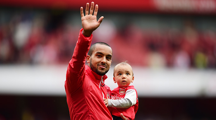 ArsenalFansFR's tweet photo. 🗣️ Walcott sur si Southampton peut aider Arsenal en battant City :

« C’est exactement ce que mon fils m’a dit. Ça aiderait beaucoup de monde, les fans d’Arsenal surtout, dans lesquels je m’inclus. » https://t.co/UioNwRKnJJ