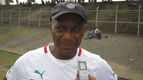 Nicolas_Paez_'s tweet photo. #INFO 🚨
Sauf retournement de situation Engelbert #MBARGA va être officialisé comme nouveau #DTN de la #FECAFOOT https://t.co/Lsu8zrn9FR