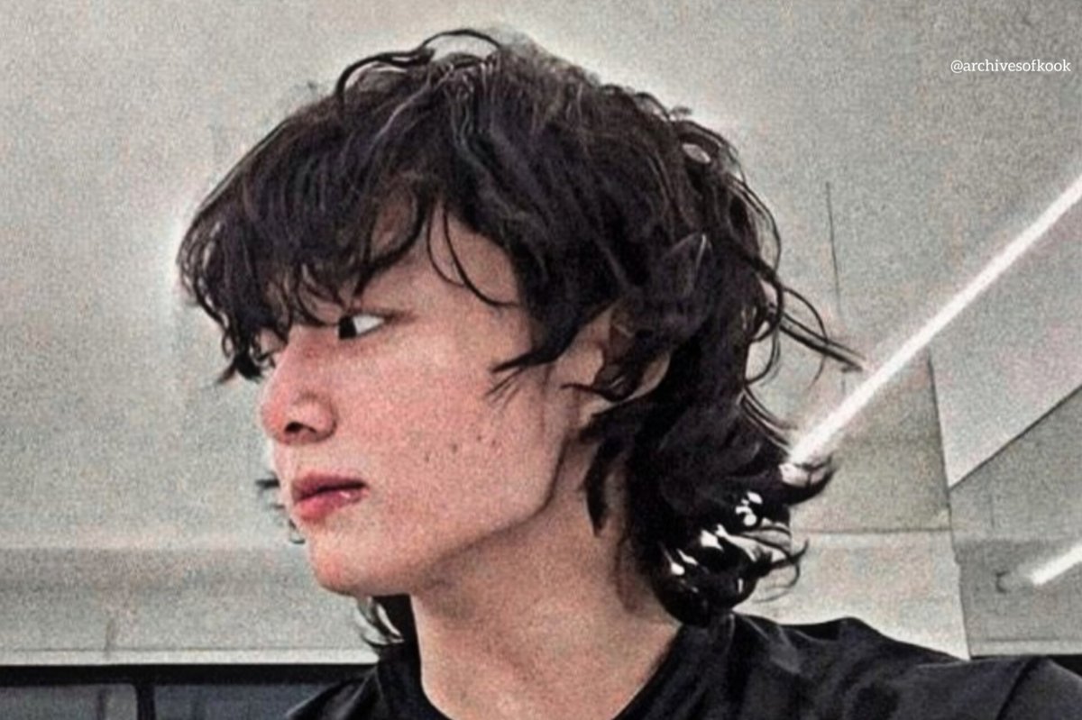 archivesofkook's tweet image. I really want a big boy like Jungkook.