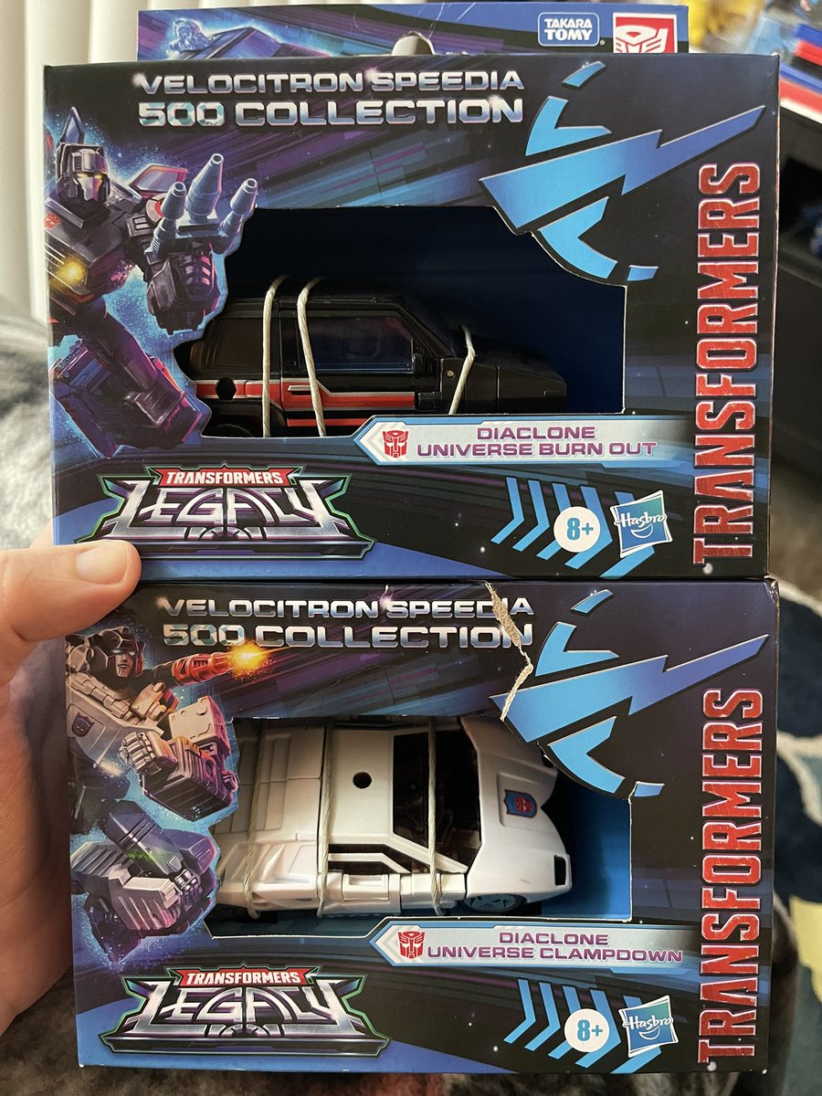 Mekheri's tweet photo. #MailCall we’ll sort of! Grabbed these two boys from our local Wally World for $9 each! So anyone out there wanting the Velocitron figures check out your local walmarts! They may be discounted! #Transformers #Velocitron #TransformersCollectors #Autobots #CHC #toydeals https://t.co/qILQMqxVcp