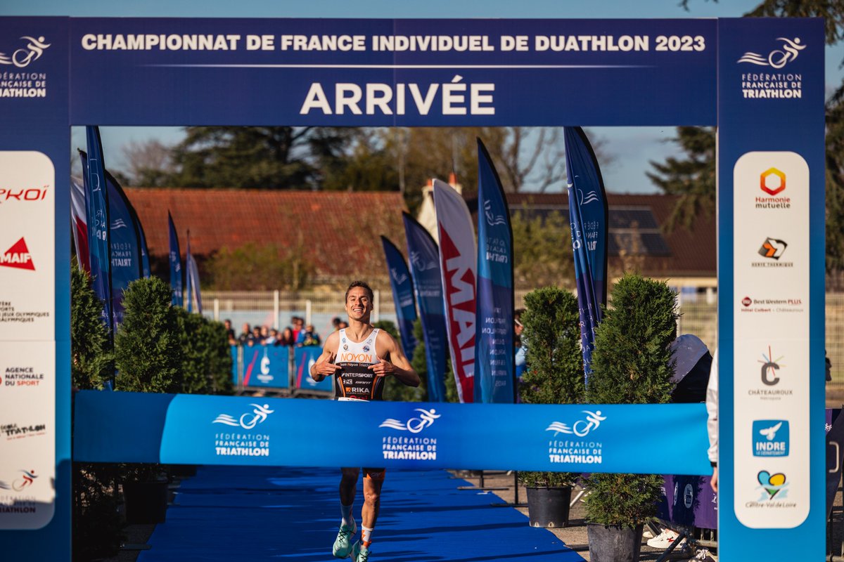 FFTRI's tweet photo. Championnat de France duathlon S 🚹Châteauroux : 

Retour en photos sur la victoire d'Emile Blondel-Hermant (Team Noyon) devant Benjamin Choquert (Metz Tri) et Dorian Muller (ASPTT Strasbourg). 

📷Germain Hazard/Royal Spark 

Résultats : https://t.co/FKmF5RrBx1

#duathlon https://t.co/4YyRdOmAa4