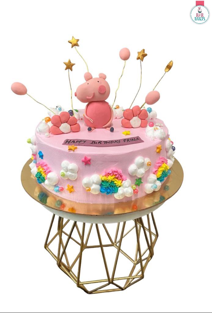 Cake_Architect's tweet photo. Rainbows, clouds, and Peppa Pig, oh my! Our Peppa Pig theme cake is the perfect pick-me-up on a cloudy day🌈☁️ #PeppaPig #Rainbows #Clouds #CakeArt #sweettreats  #cakedesign #peppapig #peppapigbirthday #homebakery #Ahmedabad  #dessert #ahmedabadbaker #rnrbakes https://t.co/XLjGF0q3vm